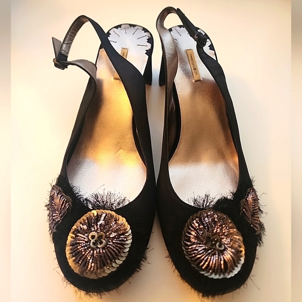Max Studio Black Satin Feather Metallic, leather sole, Classic Slingback heel 8M